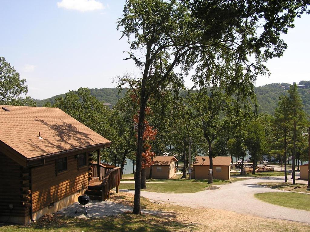 Resort Mill Creek On Table Rock Lampe
